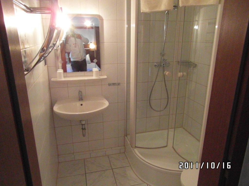 Pension Deichgraf Middelhagen Habitación foto
